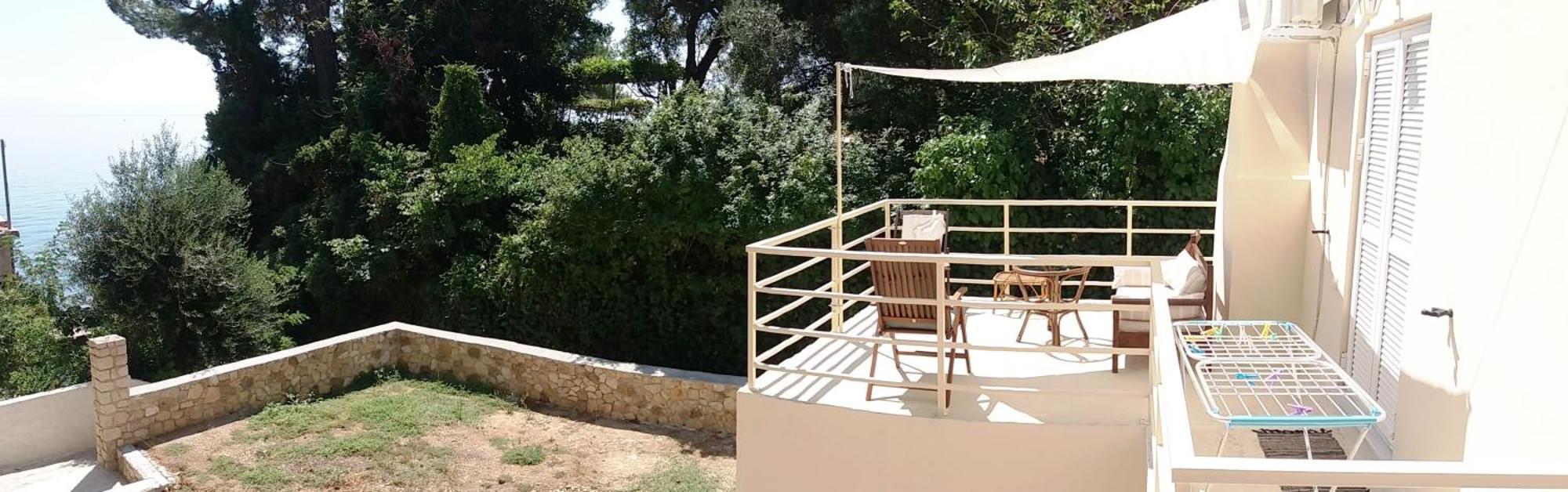Villa Mikalef 페라마 외부 사진